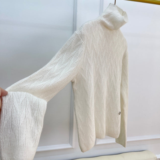 LP TURTLENECK SWEATER STYLE 124