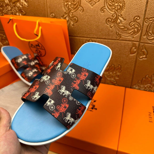 HM IZMIR SANDAL LAPIS AND BLACK CALFSKIN WITH HORSE MOTIF