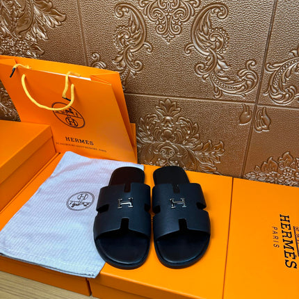 HM IZMIR H-BUCKLE SANDAL BLACK CALFSKIN