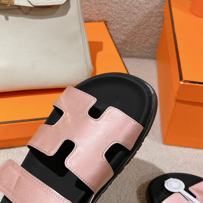 CHYPRE SANDAL BLACK MIX PASTEL PINK CALFSKIN