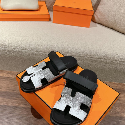 CHYPRE SANDAL OMBRE BLACK WHITE CALFSKIN