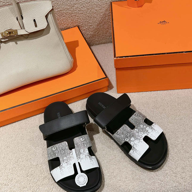 CHYPRE SANDAL OMBRE BLACK WHITE CALFSKIN