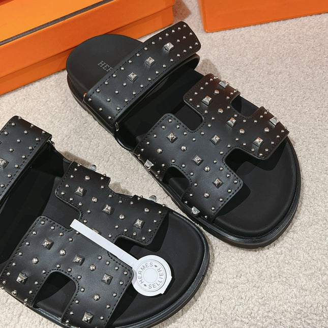 CHYPRE SANDAL BLACK CALFSKIN ATTACH CRYSTALS