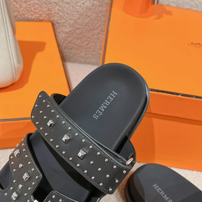 CHYPRE SANDAL BLACK CALFSKIN ATTACH CRYSTALS