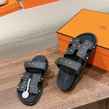 CHYPRE SANDAL BLACK CALFSKIN ATTACH CRYSTALS