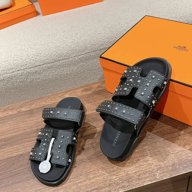 CHYPRE SANDAL BLACK CALFSKIN ATTACH CRYSTALS
