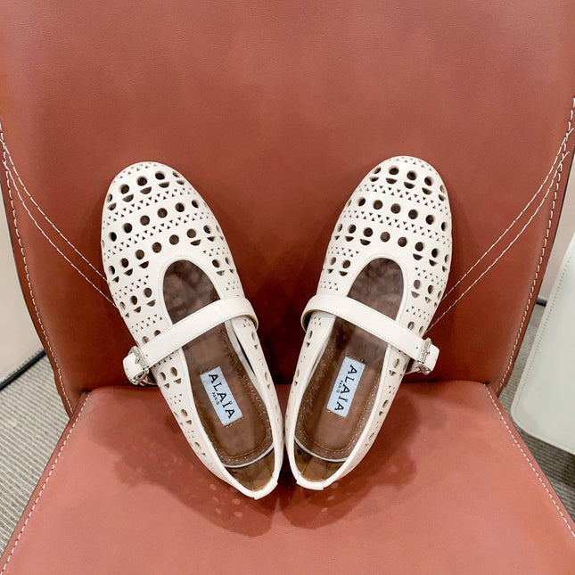 ALAIA HOLLOW BALLET FLAT IN BEIGE LAMBSKIN