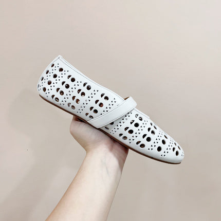 ALAIA HOLLOW BALLET FLAT IN WHITE LAMBSKIN
