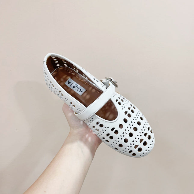 ALAIA HOLLOW BALLET FLAT IN WHITE LAMBSKIN