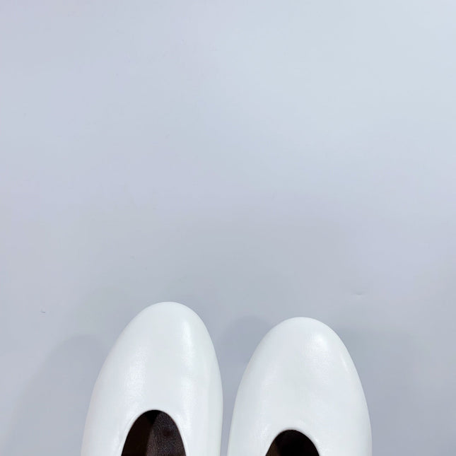 ALAIA MARY JANE SHOES IN WHITE LAMBSKIN WITH GOLD HARDWARE