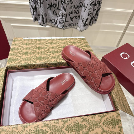 GG SLIDES IN RED SUEDE WITH EMBOSSED LOGO STYLE 9