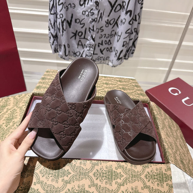 GG SLIDES IN DARK BROWN SUEDE WITH EMBOSSED LOGO STYLE 8