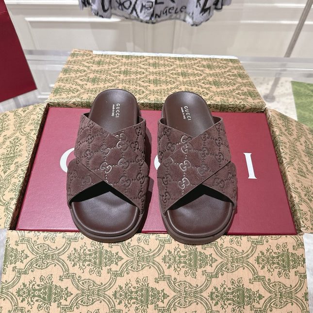 GG SLIDES IN DARK BROWN SUEDE WITH EMBOSSED LOGO STYLE 8