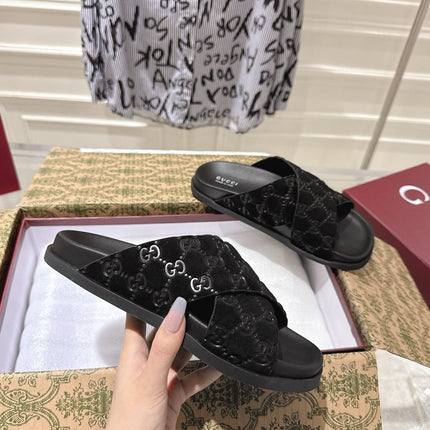 GG SLIDES IN BLACK SUEDE WITH EMBOSSED LOGO STYLE 6