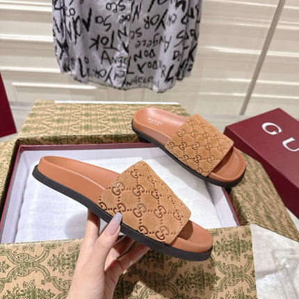 GG SLIDES IN BURNT ORANGE SUEDE WITH EMBOSSED LOGO STYLE 5
