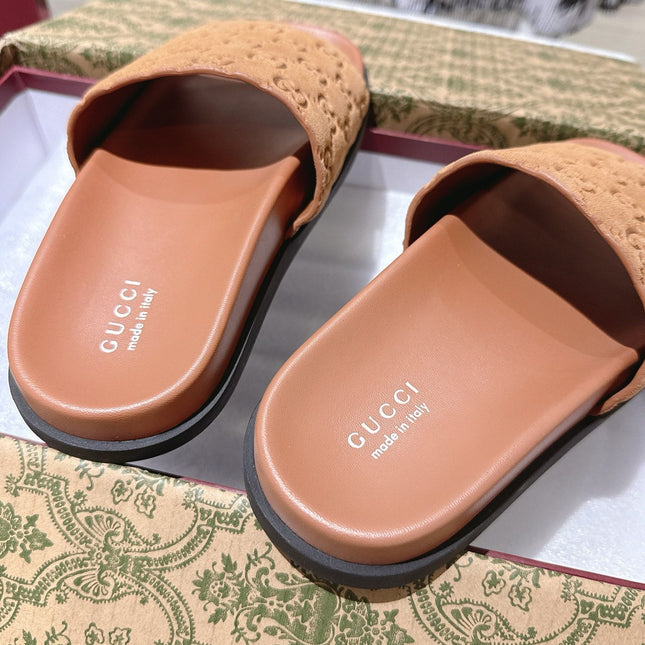 GG SLIDES IN BURNT ORANGE SUEDE WITH EMBOSSED LOGO STYLE 5