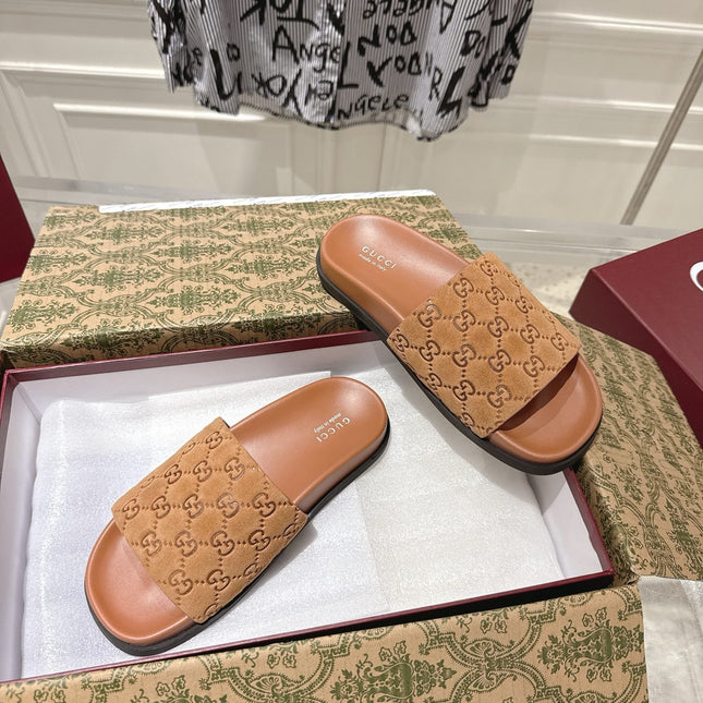GG SLIDES IN BURNT ORANGE SUEDE WITH EMBOSSED LOGO STYLE 5