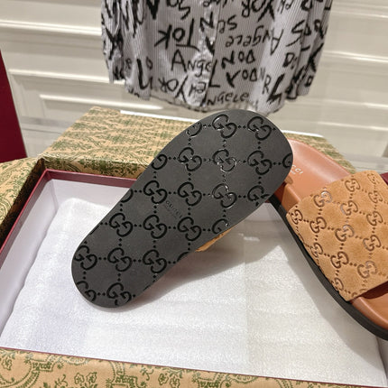 GG SLIDES IN BURNT ORANGE SUEDE WITH EMBOSSED LOGO STYLE 5