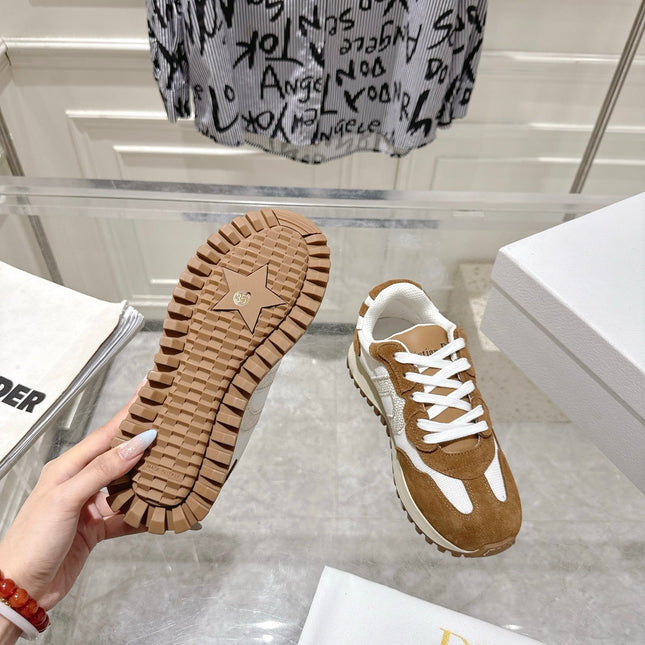 DIOR 25S C'EST DIOR SNEAKER IN WHITE HAZELNUT CALFSKIN AND SUEDE