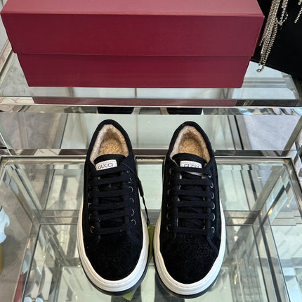 GG SNEAKER IN BLACK CANVAS WITH BEIGE FLEECE LINING