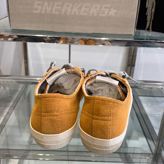 V-STAR LTD SNEAKERS IN MARIGOLD SUEDE WHITE STAR