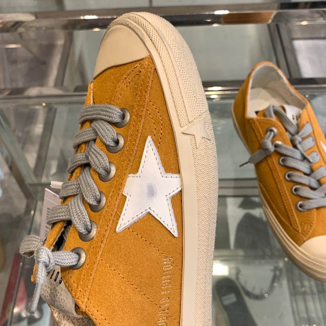 V-STAR LTD SNEAKERS IN MARIGOLD SUEDE WHITE STAR
