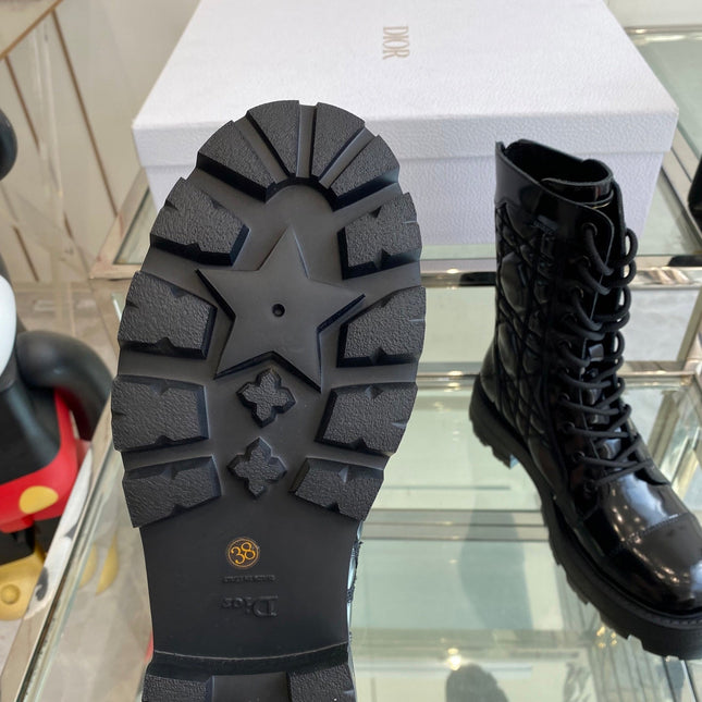 DIOR 25S D-UNIT ANKLE BOOT IN BLACK QUILTED CANNAGE CALFSKIN