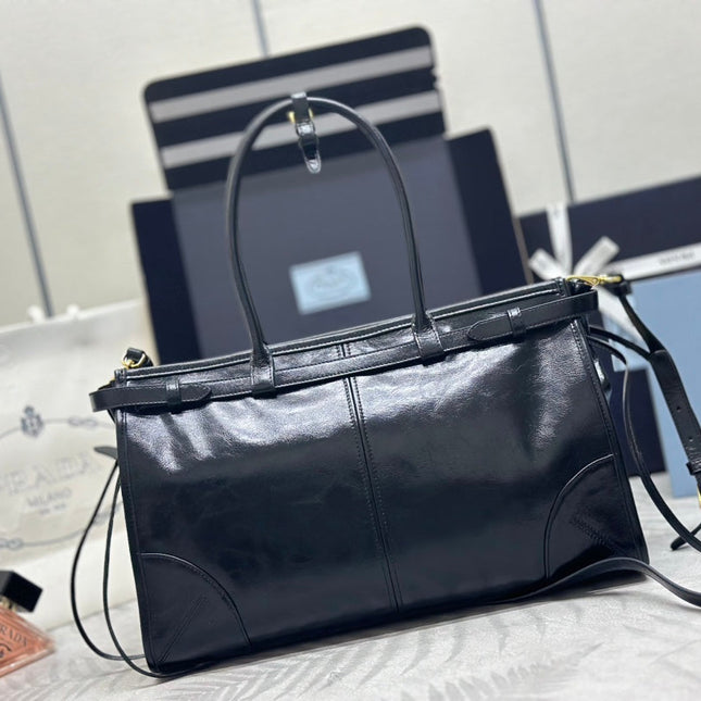 PRADA 25S BONNIE LARGE HANDBAG 38 IN BLACK GLOSSY CALFSKIN GOLD HARDWRE