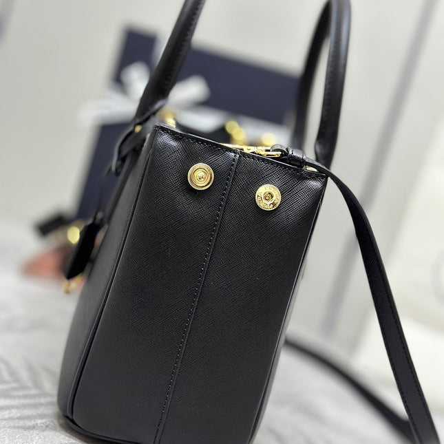 PRADA 25S GALLERIA LARGE BAG 28 IN BLACK CALFSKIN GOLD HARDWRE