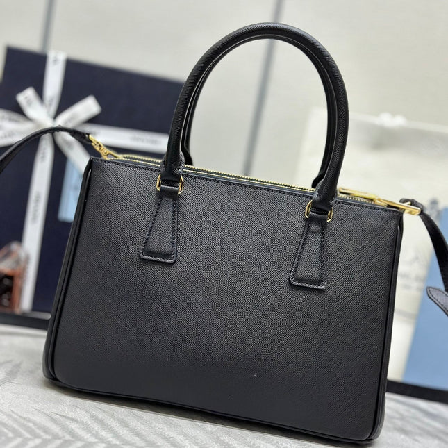 PRADA 25S GALLERIA LARGE BAG 28 IN BLACK CALFSKIN GOLD HARDWRE