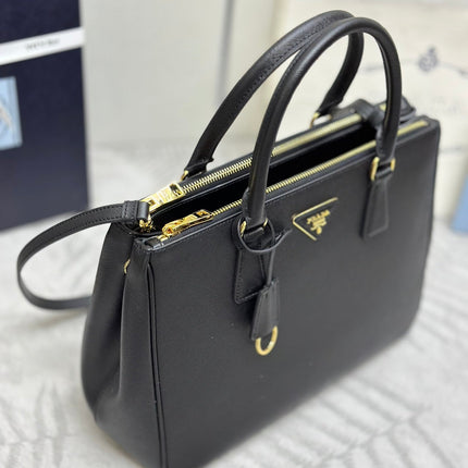 PRADA 25S GALLERIA LARGE BAG 32 IN BLACK CALFSKIN GOLD HARDWRE