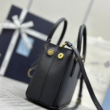 PRADA 25S GALLERIA MEDIUM BAG 20 IN BLACK CALFSKIN GOLD HARDWRE