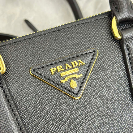 PRADA 25S GALLERIA MEDIUM BAG 20 IN BLACK CALFSKIN GOLD HARDWRE