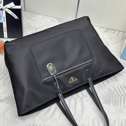 CLASSIC TOTE BAG 43 IN BLACK RE-NYLON FABRIC