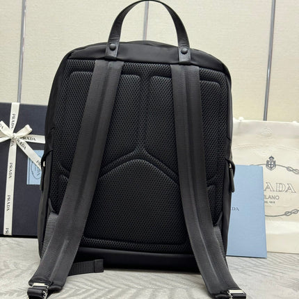 PRADA 25S BACKPACK 39 IN BLACK RE-NYLON AND SAFFIANO CALFSKIN