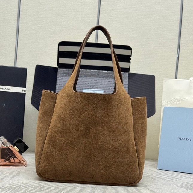 TOTE BAG 25 IN CHERRY WOOD SUEDE GOLD LOGO