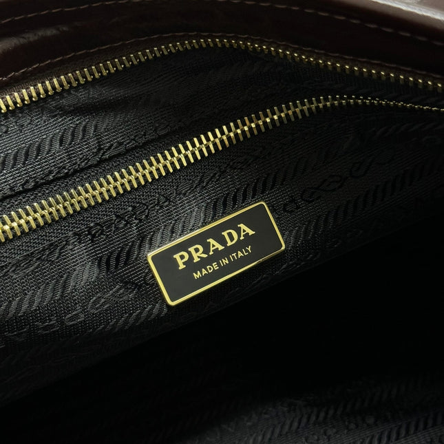 PRADA 25S BONNIE EXTRA-LARGE 42 IN DARK BROWN GLOSSY CALFSKIN GOLD HARDWRE