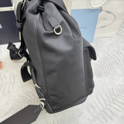 PRADA 25S MEDIUM RE-NYLON BACKPACK 39 IN BLACK WITH POUCH