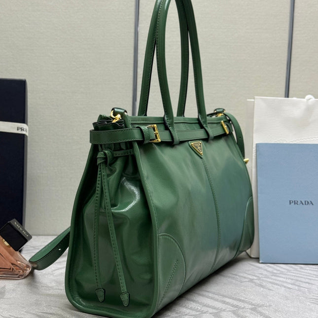 PRADA 25S BONNIE LARGE HANDBAG 38 IN GREEN GLOSSY CALFSKIN GOLD HARDWRE