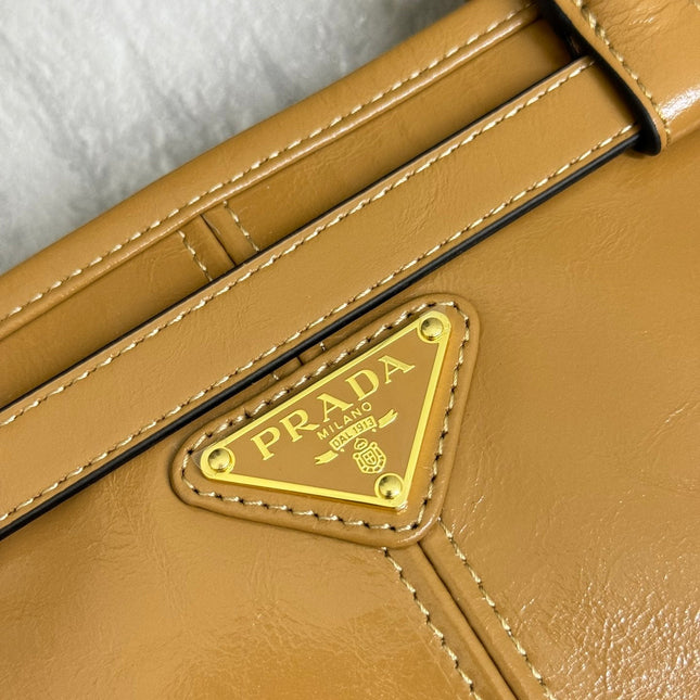 PRADA 25S BONNIE LARGE HANDBAG 38 IN GOLDEN BROWN CALFSKIN GOLD HARDWRE