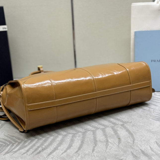 PRADA 25S BONNIE LARGE HANDBAG 38 IN GOLDEN BROWN CALFSKIN GOLD HARDWRE