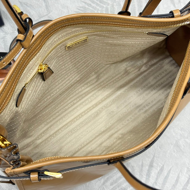 PRADA 25S LUX SOFT BAG 42 IN CARAMEL GLOSSY CALFSKIN GOLD HARDWRE