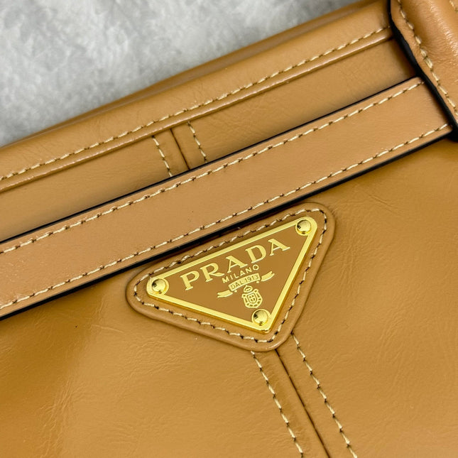 PRADA 25S LUX SOFT BAG 42 IN CARAMEL GLOSSY CALFSKIN GOLD HARDWRE