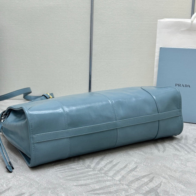 PRADA 25S BONNIE LARGE HANDBAG 38 IN LIGHT BLUE GLOSSY CALFSKIN GOLD HARDWRE