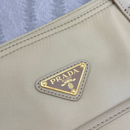 PRADA 25S RE-EDITION 1978 MEDIUM 35 IN DESERT BEIGE NYLON AND SAFFIANO CALFSKIN