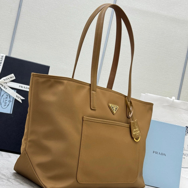 PRADA 25S RE-EDITION 1978 MEDIUM 35 IN DARK CARAMEL NYLON AND SAFFIANO CALFSKIN