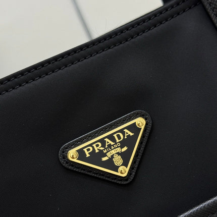 PRADA 25S RE-EDITION 1978 MEDIUM 35 IN BLACK NYLON AND SAFFIANO CALFSKIN