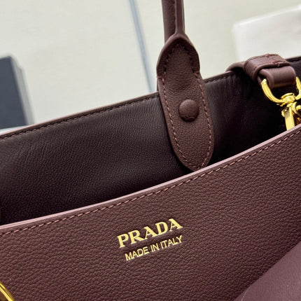 PRADA 25S BUCKLE SMALL HANDBAG 32 IN RICH BROWN CALFSKIN GOLD HARDWRE