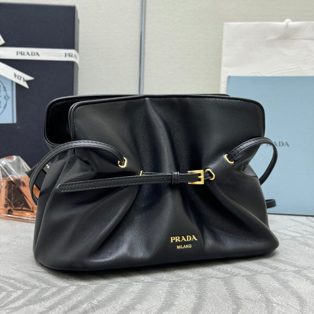 PRADA 25S DADA SMALL BAG 25 IN BLACK CALFSKIN GOLD HARDWRE