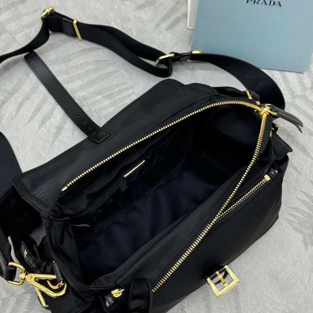 PRADA 25S EXPLORE LARGE SHOULDER BAG 30 IN BLACK RE-NYLON WITH FLAP